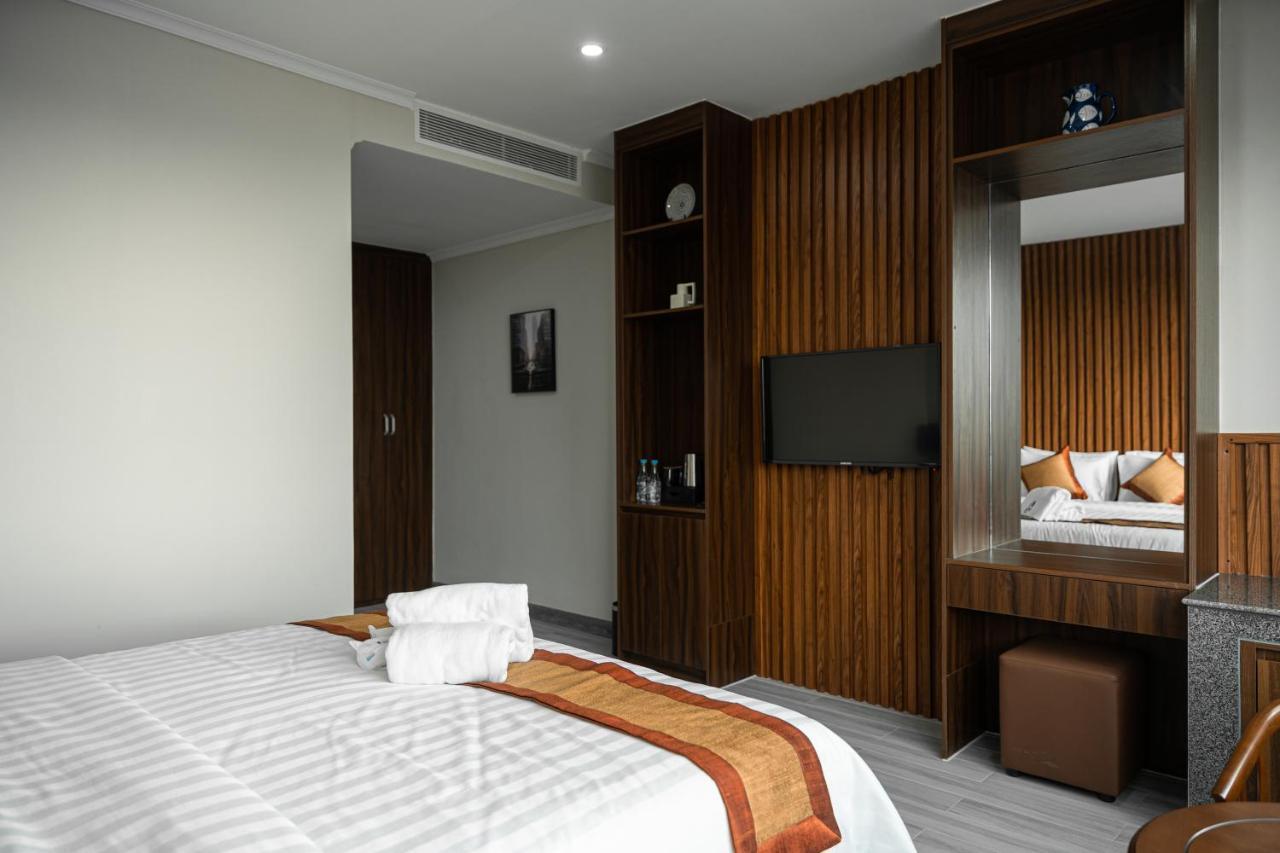 The Onra Hotel Phnom Penh Bagian luar foto
