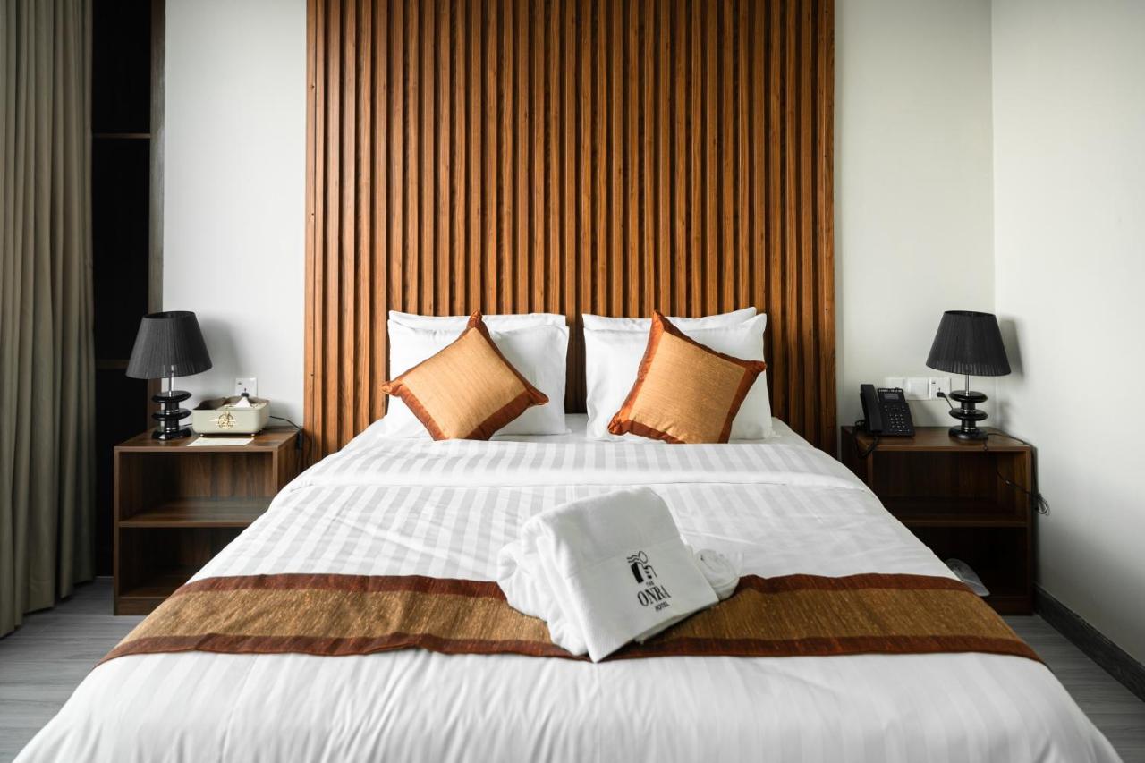 The Onra Hotel Phnom Penh Bagian luar foto