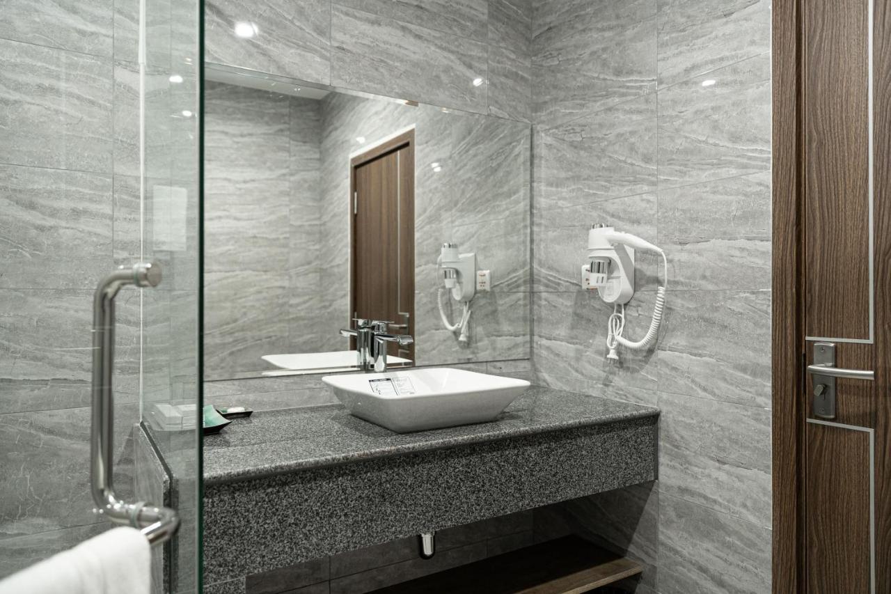 The Onra Hotel Phnom Penh Bagian luar foto